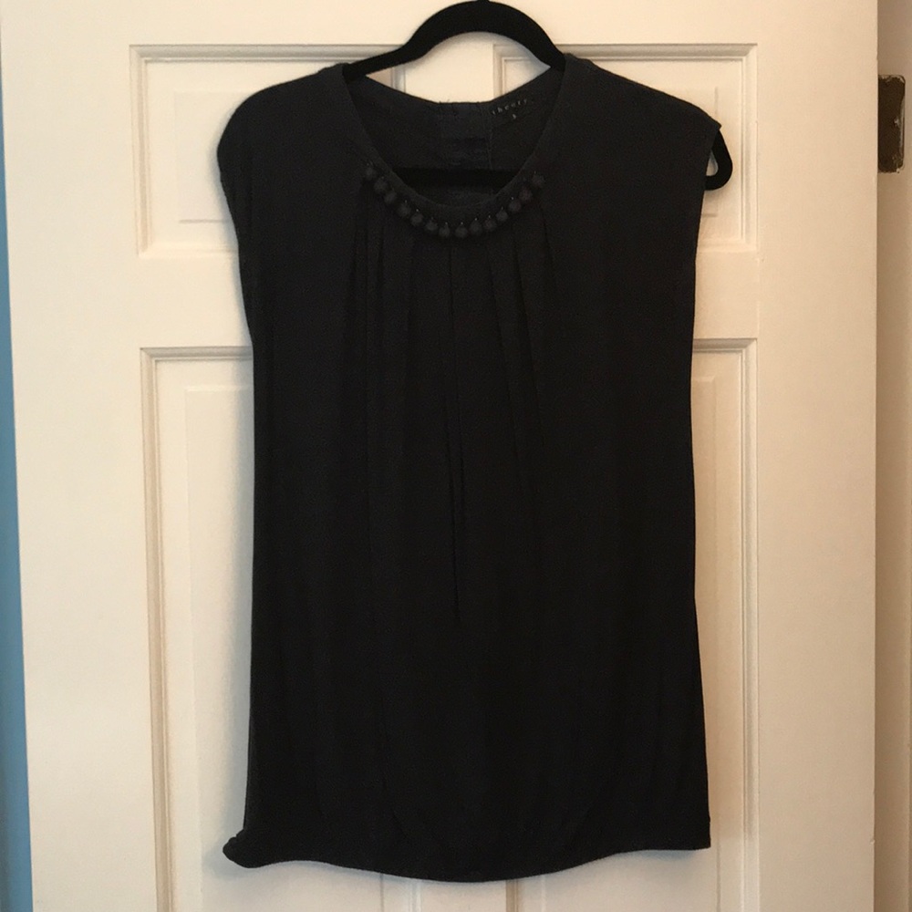 Sleeveless navy theory top